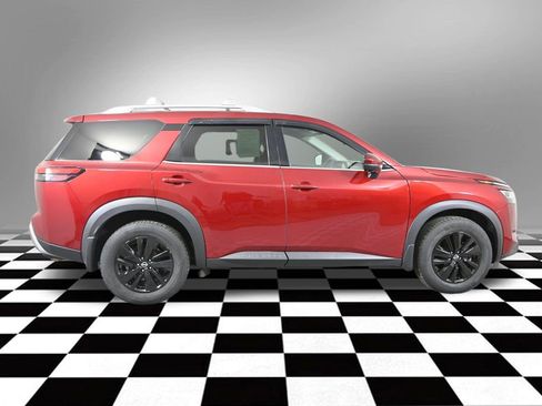 Used 2023 Nissan Pathfinder SL AWD/4WD image 9