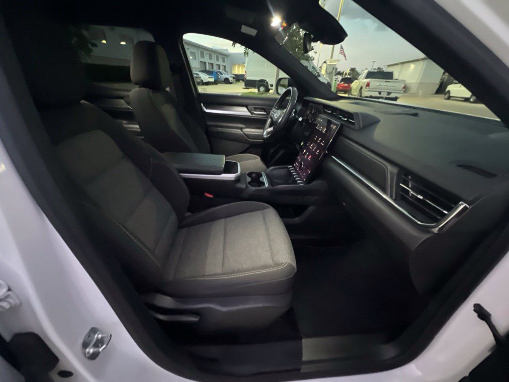 Used 2026 GMC Terrain Elevation FWD image 16