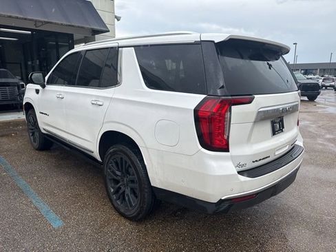Used 2024 GMC Yukon Denali w/ Denali Reserve Package RWD image 11