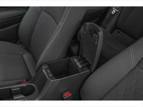 Used 2025 Toyota Corolla LE image 10