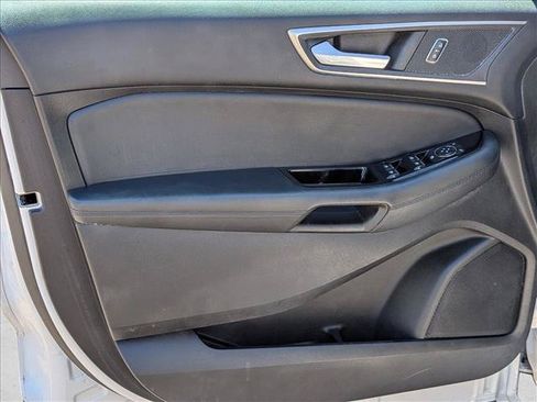 Used 2017 Ford Edge SEL w/ Equipment Group 201A AWD/4WD image 11