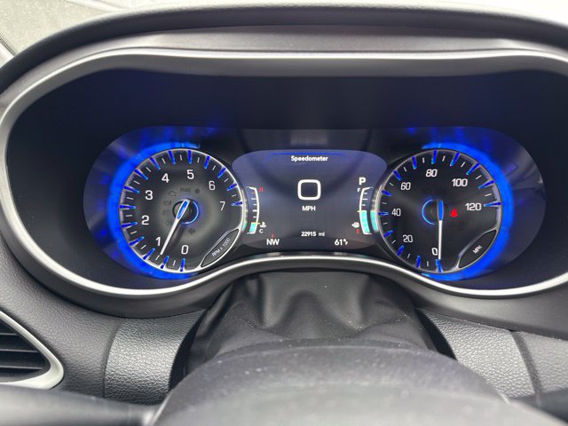 Used 2026 Chrysler Pacifica Select w/ S Appearance Package FWD image 18