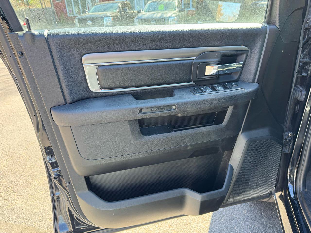 Used 2021 RAM 1500 Warlock w/ Electronics Group AWD/4WD image 9