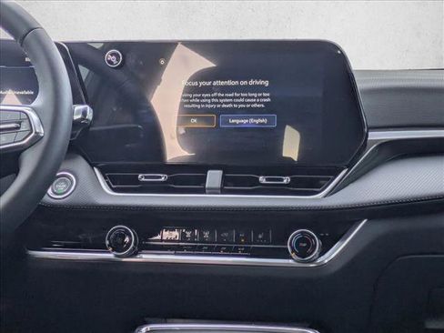 New 2026 Chevrolet Equinox LT w/ Safety and Technology Package image 12