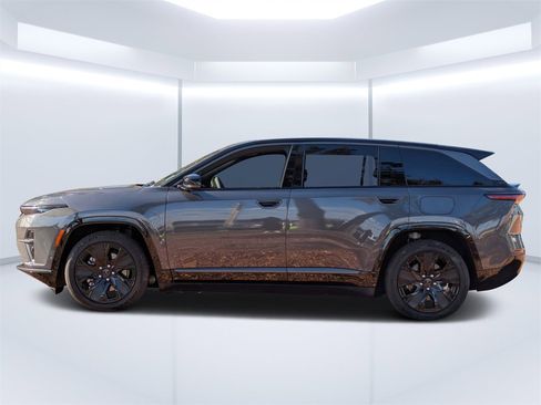 Used 2025 Jeep Wagoneer S Launch Edition image 6