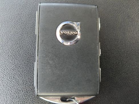 Used 2024 Volvo S60 B5 Plus image 29