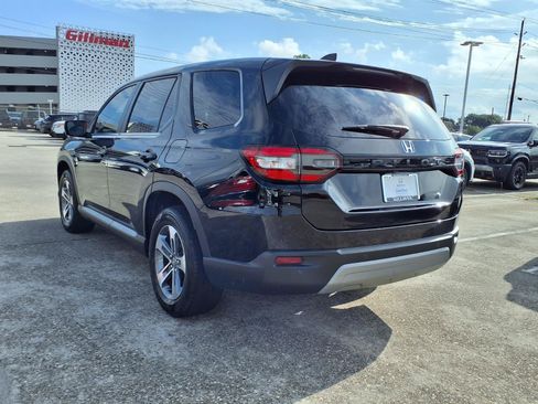 Certified 2025 Honda Pilot EX-L image 3