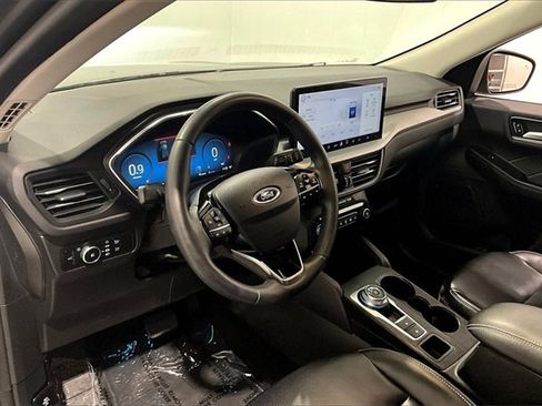Used 2023 Ford Escape Platinum image 17