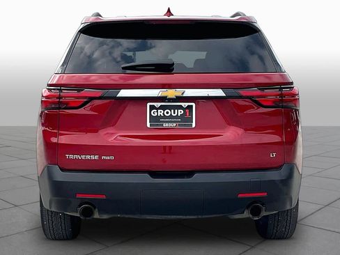 Used 2023 Chevrolet Traverse LT w/ LT Premium Package AWD/4WD image 5