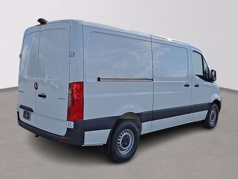 Used 2026 Mercedes-Benz Sprinter 2500 image 5