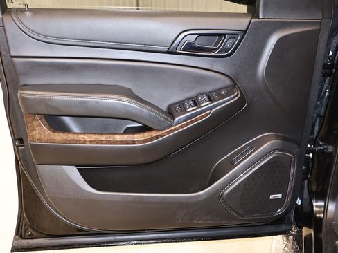 Used 2018 Chevrolet Tahoe LT image 10