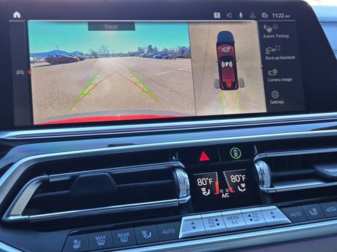 Used 2023 BMW X6 xDrive40i w/ M Sport Package image 19