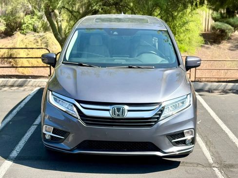 Used 2019 Honda Odyssey Elite image 2