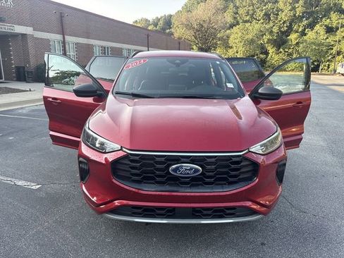 Used 2024 Ford Escape ST-Line image 9