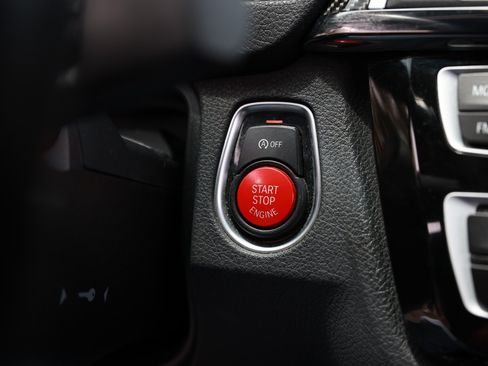Used 2020 BMW M4 Coupe RWD image 36