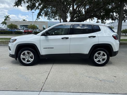 Used 2023 Jeep Compass Sport AWD/4WD image 7