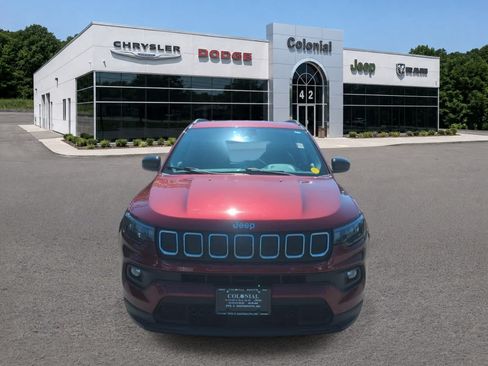 Used 2022 Jeep Compass Latitude AWD/4WD image 9