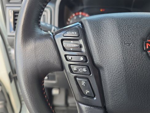 Used 2024 Nissan Titan PRO-4X w/ Pro-4x Convenience Package image 21