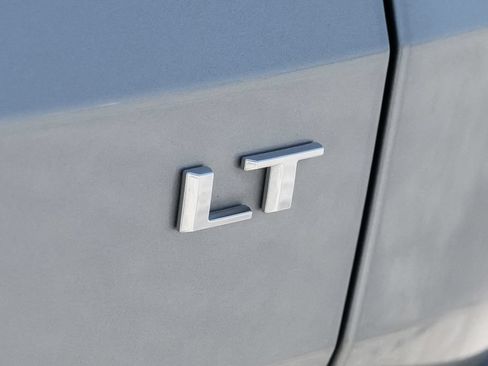 Used 2024 Chevrolet Traverse LT AWD/4WD image 14