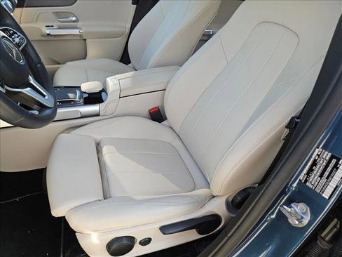 Used 2022 Mercedes-Benz GLB 250 image 15