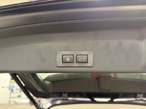 Used 2026 Subaru Ascent Touring AWD/4WD image 33