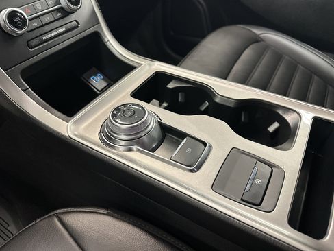 Used 2024 Ford Edge SEL w/ Convenience Package image 32