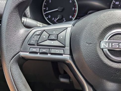 Used 2024 Nissan Sentra SV FWD image 23