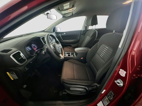 Used 2018 Kia Sportage LX FWD image 13