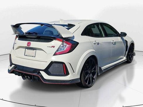 Used 2018 Honda Civic Type R image 3