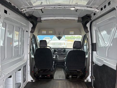 Used 2023 Ford Transit 250 Medium Roof RWD image 17
