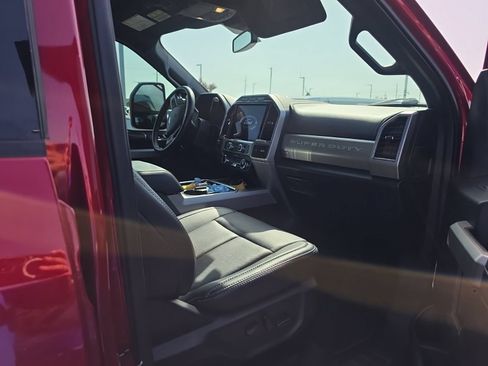 Used 2022 Ford F250 Lariat w/ Lariat Ultimate Package AWD/4WD image 7