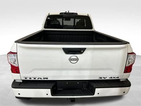 Used 2024 Nissan Titan SV w/ Accessory Utility Package AWD/4WD image 4