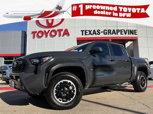 Used 2025 Toyota Tacoma TRD Off-Road image 1