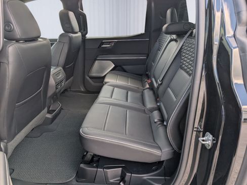 Certified 2025 GMC Sierra EV Denali AWD/4WD image 13