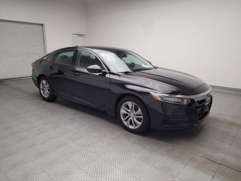 Used 2018 Honda Accord LX image 11