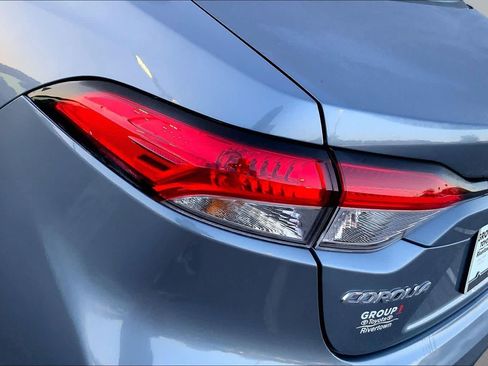 Used 2025 Toyota Corolla LE FWD image 25