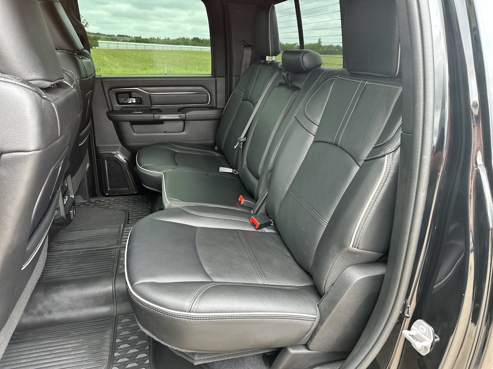 Used 2024 RAM 3500 Limited AWD/4WD image 24