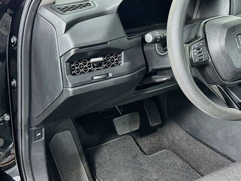 Used 2025 Honda Accord SE image 17