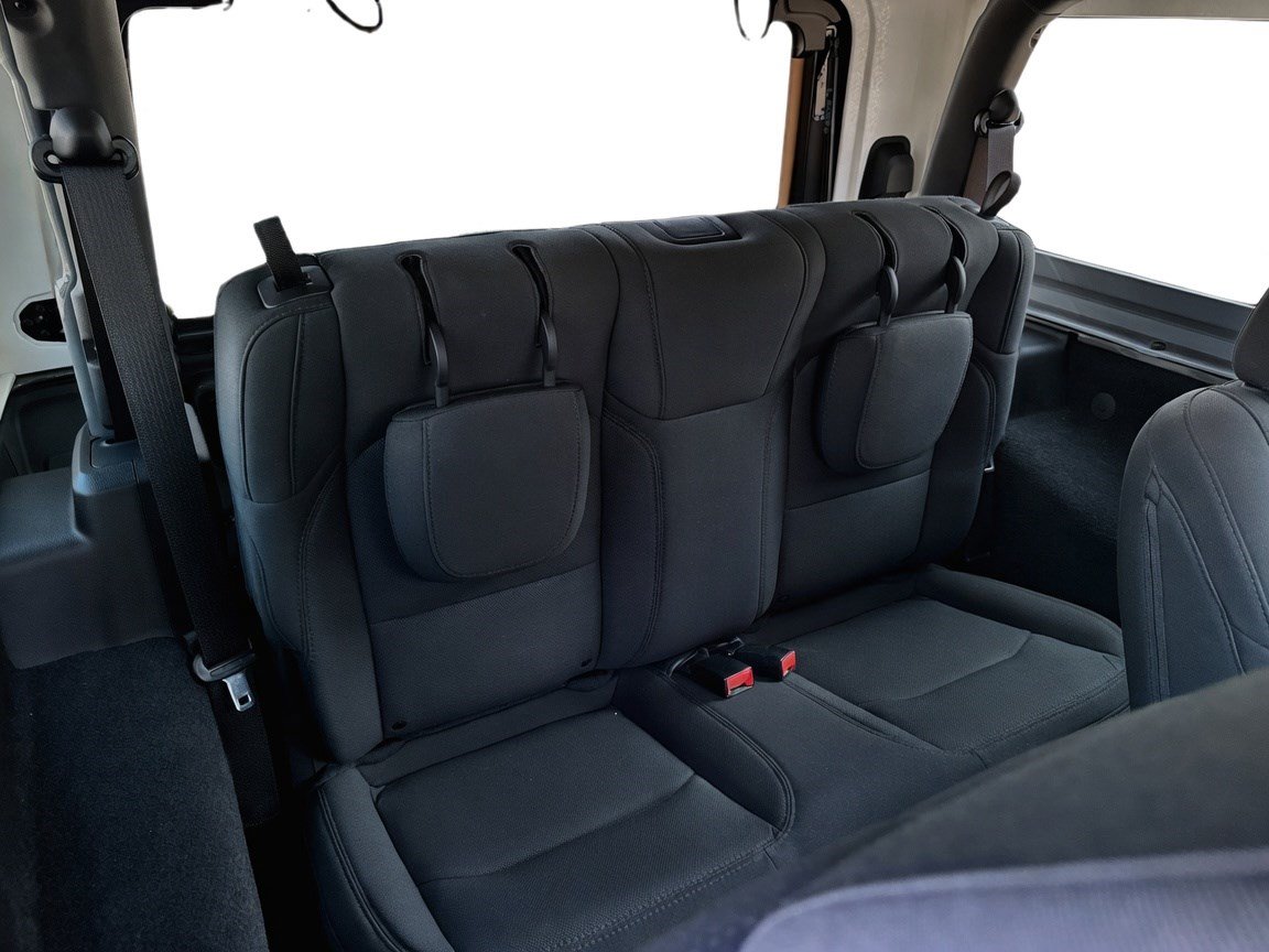 Used 2021 Jeep Wrangler Sport AWD/4WD image 15