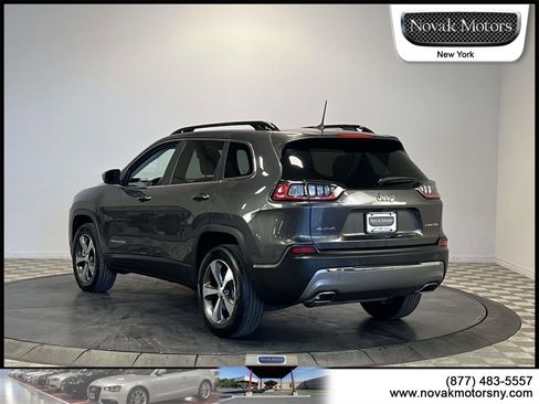 Used 2022 Jeep Cherokee Limited image 6