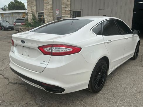 Used 2016 Ford Fusion SE w/ Equipment Group 202A FWD image 3