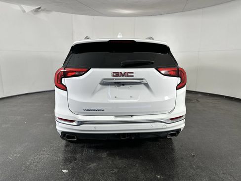 Used 2018 GMC Terrain Denali w/ Advanced Safety Package FWD image 7