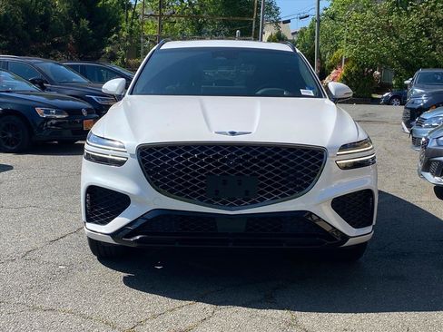 Used 2022 Genesis GV70 3.5T Sport w/ Sport Prestige Package AWD/4WD image 5