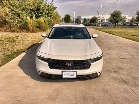 Used 2023 Honda Accord EX image 7