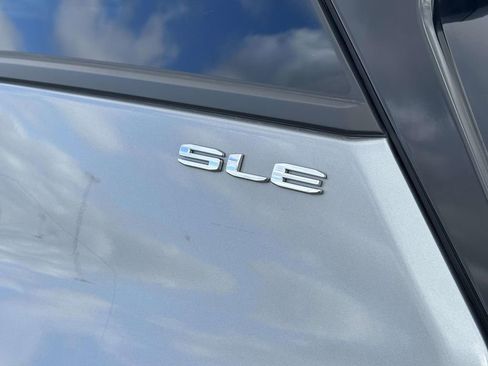 Certified 2023 GMC Terrain SLE w/ Driver Convenience Package image 12