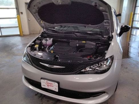 New 2026 Chrysler Voyager LX image 11