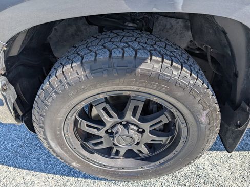 Used 2017 Toyota Tundra SR5 w/ SR5 Upgrade Package image 12