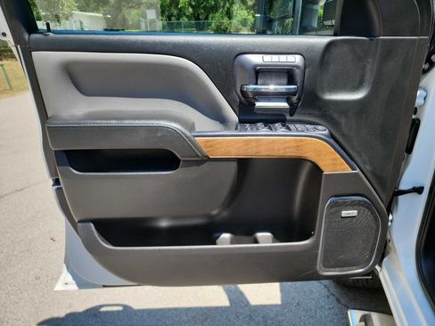 Used 2016 Chevrolet Silverado 2500 LTZ w/ Duramax Plus Package RWD image 17
