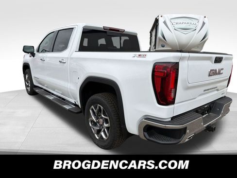 New 2026 GMC Sierra 1500 SLT AWD/4WD image 6