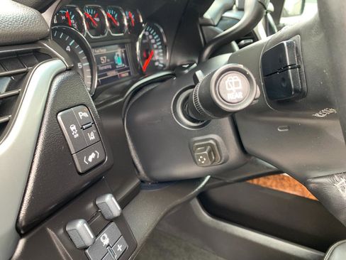 Used 2015 Chevrolet Tahoe LTZ image 14